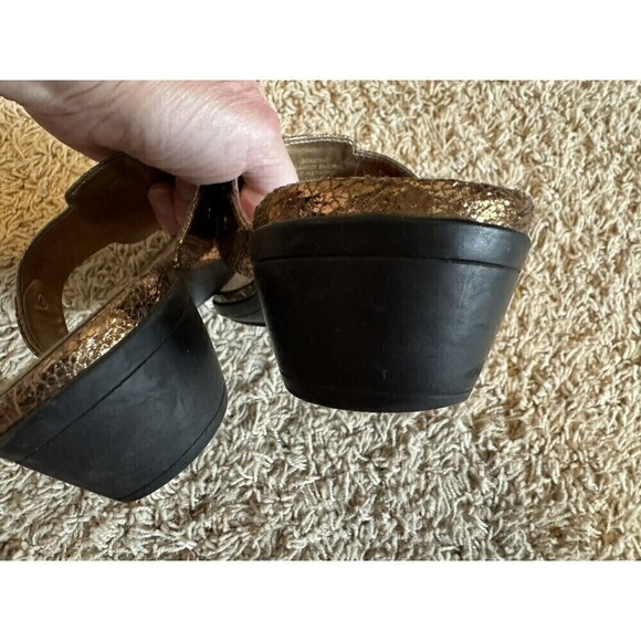 Marc Fisher Gold Glitter Strap Wedge Heel Sandals Women's Size 7.5M Logo Thong - Picture 7 of 10